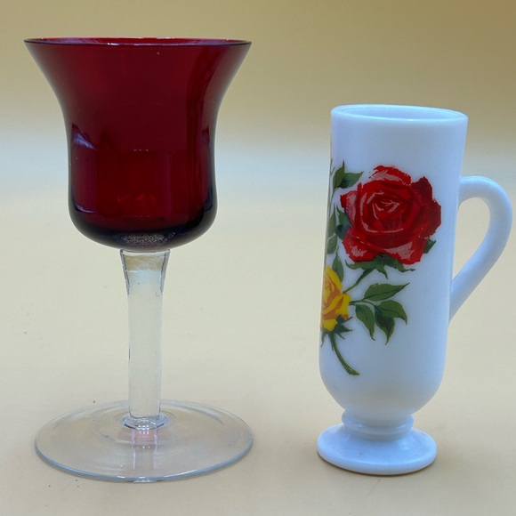 Avon milk glass with red and yellow rose vase and A red pedestal candle holder - Picture 3 of 4